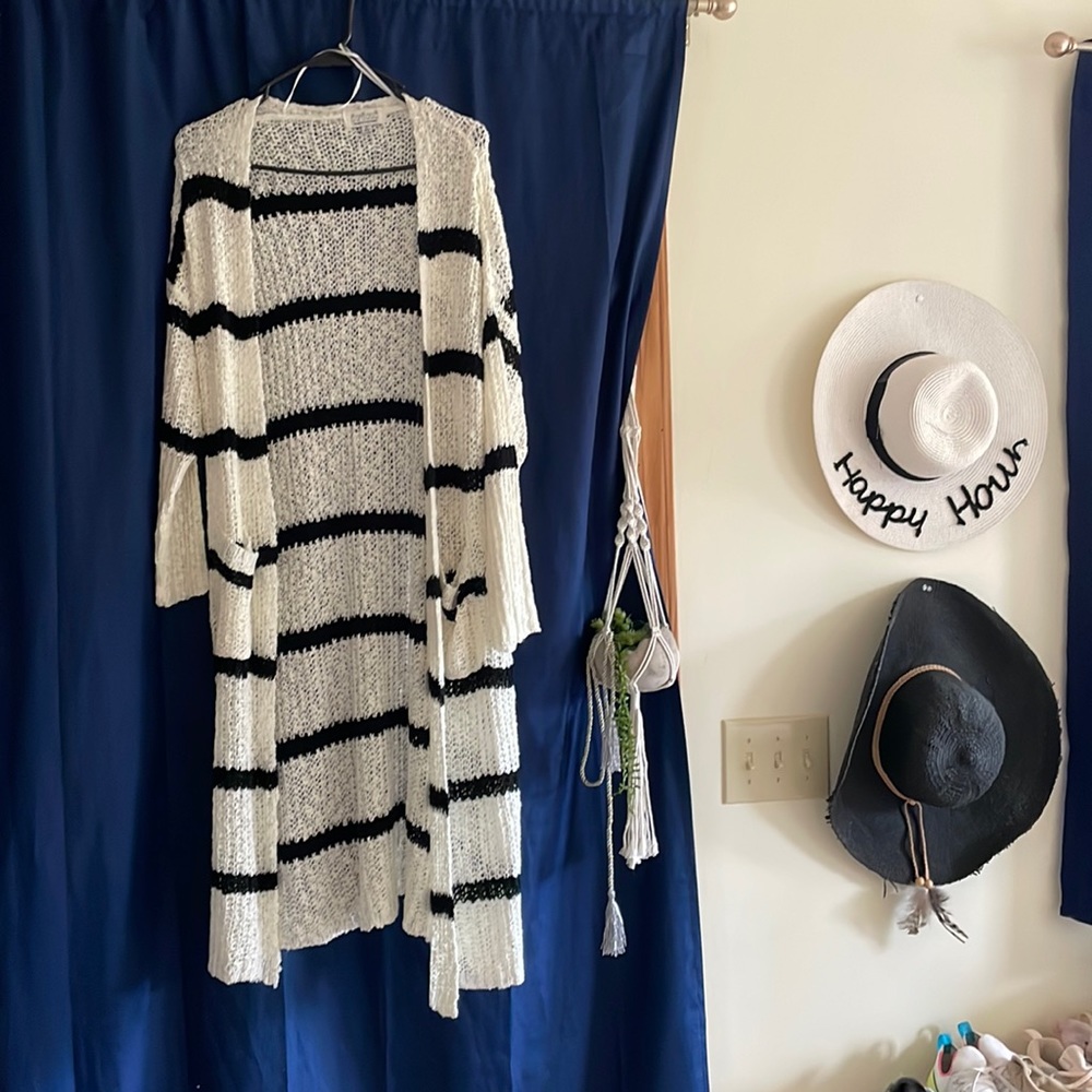 Long, light, and soft cardigan. Like new!